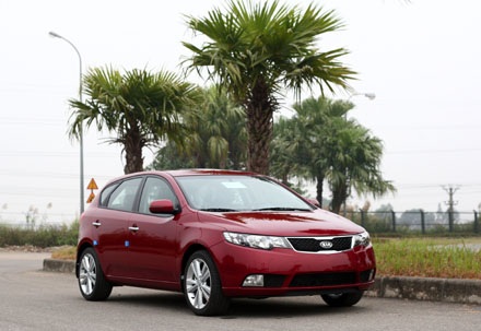 Chiếc Cerato hatchback đầu tiên tại Việt Nam - 8 Chiếc Cerato hatchback đầu tiên tại Việt Nam - 8