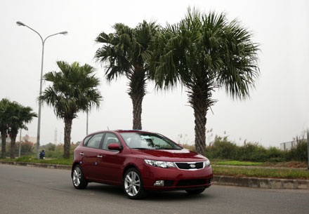 Chiếc Cerato hatchback đầu tiên tại Việt Nam - 3 Chiếc Cerato hatchback đầu tiên tại Việt Nam - 3
