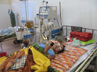 Mong manh sự sống của người đàn bà trụ cột gia đình - 1 Mong manh sự sống của người đàn bà trụ cột gia đình - 1