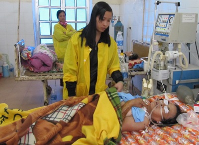 Mong manh sự sống của người đàn bà trụ cột gia đình - 2 Mong manh sự sống của người đàn bà trụ cột gia đình - 2