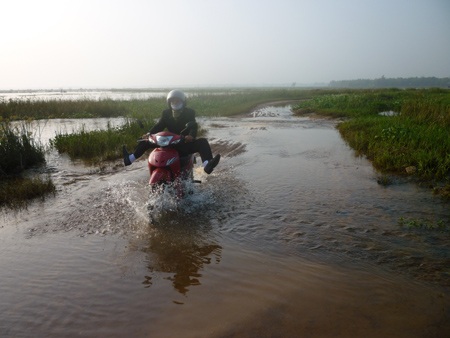 “Đùa" với Hà Bá để được học chữ - 3