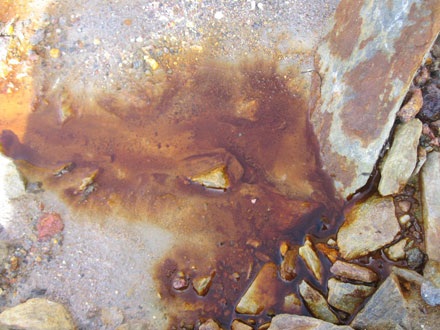 Những hiện tượng khác thường ở một ngôi làng tái định cư - 1