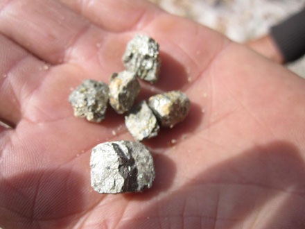 Những hiện tượng khác thường ở một ngôi làng tái định cư - 4