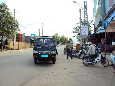 Công an vi phạm luật sao nói dân nghe?! - 2 Công an vi phạm luật sao nói dân nghe?! - 2