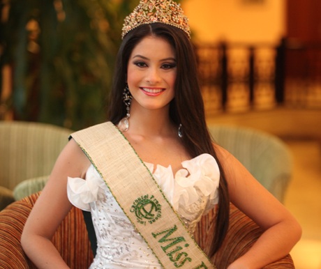Nụ cười tươi như hoa của mỹ nhân Ecuador - 7 Nụ cười tươi như hoa của mỹ nhân Ecuador - 7