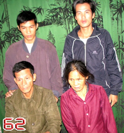 Những con tim kêu cứu từ căn nhà tàn - 3 Những con tim kêu cứu từ căn nhà tàn - 3