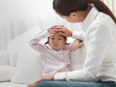 Tại sao trẻ thường bị sốt vào tối chủ nhật? - 1