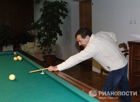 Bộ đôi quyền lực Nga đấu bi-a - 8