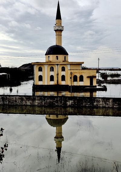 Trận lụt lịch sử càn quét vùng Balkan - 8