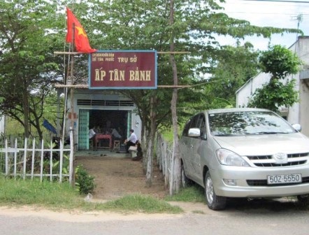 Bé Nhân Nghĩa thăm “nhà” Dân trí - 2