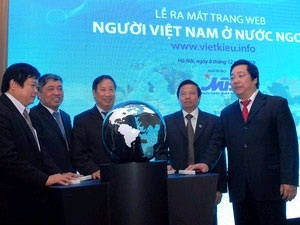 Khai trương trang web về người Việt ở nước ngoài - 1 Khai trương trang web về người Việt ở nước ngoài - 1