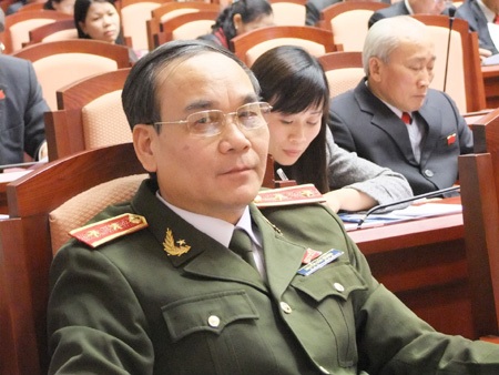 “Công an Hà Nội đang xử lý cán bộ vi phạm trong cấp biển số xe” - 1 “Công an Hà Nội đang xử lý cán bộ vi phạm trong cấp biển số xe” - 1
