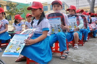 “Chung sức vì thế hệ tương lai” - Cuộc hành trình trao tặng những yêu thương - 2