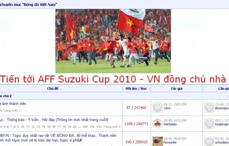 Cư dân mạng hồi hộp trước trận gặp Singapore - 1