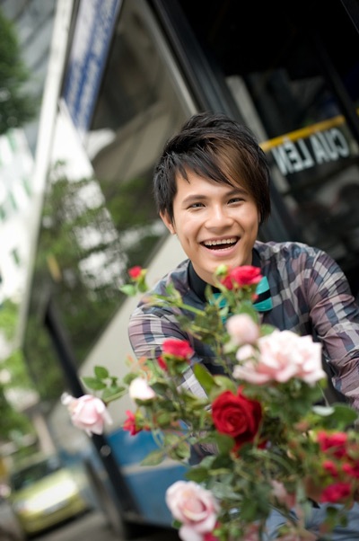 Tường Vy tinh nghịch bên V.Music - 5