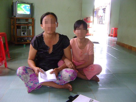 Cháu bé 11 tuổi tố bị ông lão 79 tuổi cưỡng hiếp nhiều lần - 1