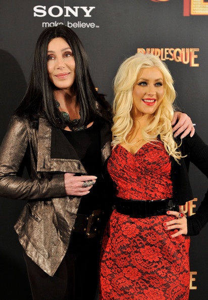 Cher khoe vẻ trẻ đẹp ở Madrid - 20