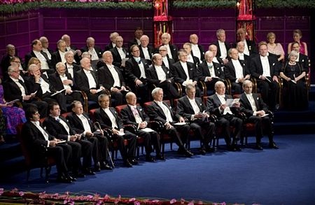 Lễ trao giải khép lại mùa Nobel - 4