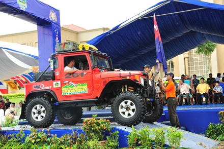 Phong trào offroad Việt lần đầu ra biển lớn - 24 Phong trào offroad Việt lần đầu ra biển lớn - 24