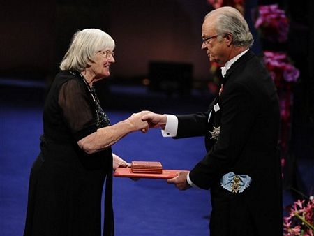 Lễ trao giải khép lại mùa Nobel - 5