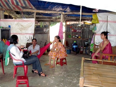 Trước 100 ngày của con, mẹ ruột Nhân Ái nói lời ân hận - 2 Trước 100 ngày của con, mẹ ruột Nhân Ái nói lời ân hận - 2