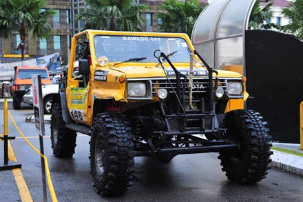 Phong trào offroad Việt lần đầu ra biển lớn - 3 Phong trào offroad Việt lần đầu ra biển lớn - 3