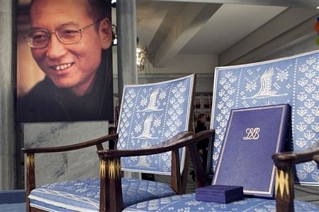 Giải Nobel Hòa bình 2010 được "trao" cho chiếc ghế trống - 1