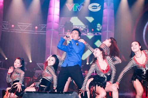 Sao mai điểm hẹn 8: Mỹ Tâm “cảnh báo” Hà Hoài Thu - 9