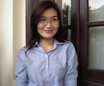 Nữ thủ khoa xinh đẹp ngại “làm cảnh” - 2