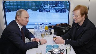 Thủ tướng Nga đi tàu với Tổng thống Phần Lan  - 2