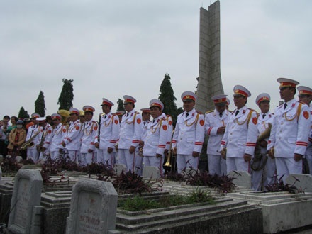 Tiễn đưa mẹ Thứ về trời - 6 Tiễn đưa mẹ Thứ về trời - 6