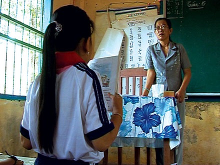 Ôm trái tim đau miệt mài trên bục giảng - 2
