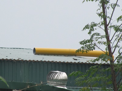 Hàng chục hộ dân khốn đốn vì nhà máy nhựa - 2 Hàng chục hộ dân khốn đốn vì nhà máy nhựa - 2