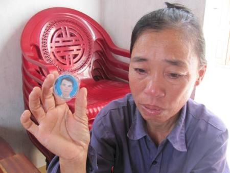 Vụ chìm tàu ở Nam cực: Ngã gục nghe tin dữ về con - 1