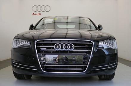 Audi A8L chính thức ra mắt tại Việt Nam - 1