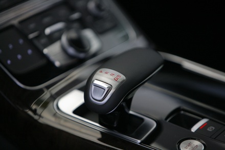 Audi A8L chính thức ra mắt tại Việt Nam - 10