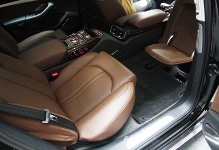 Audi A8L chính thức ra mắt tại Việt Nam - 19