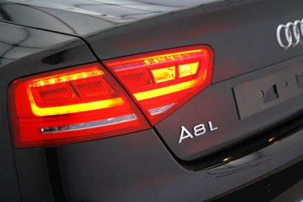 Audi A8L chính thức ra mắt tại Việt Nam - 8