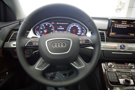Audi A8L chính thức ra mắt tại Việt Nam - 11