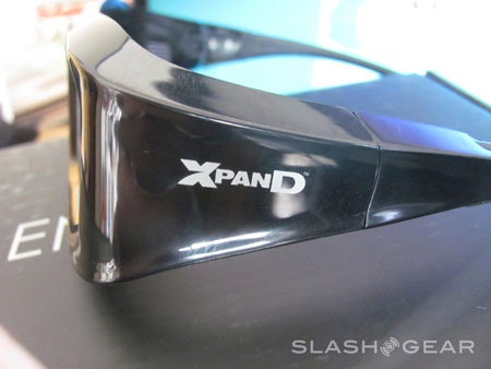 Cận cảnh laptop HP Envy 17 3D - 9