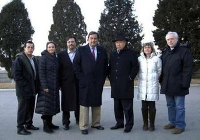 Chùm tin vắn qua ảnh  - 2