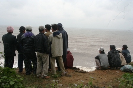 Vô vọng tìm kiếm 4 ngư dân mất tích trên biển - 3