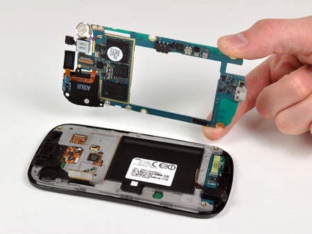Mổ xẻ điện thoại Nexus S - 12
