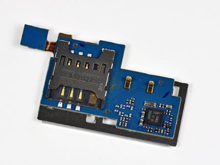 Mổ xẻ điện thoại Nexus S - 14