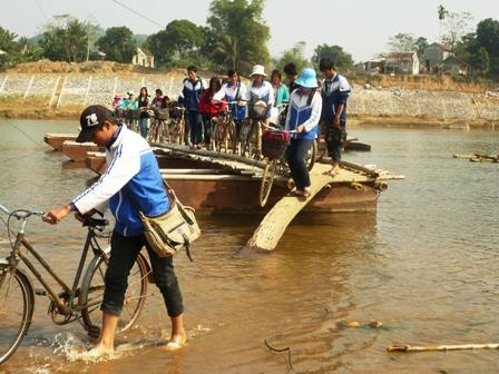 Qua sông thèm một cây cầu - 4