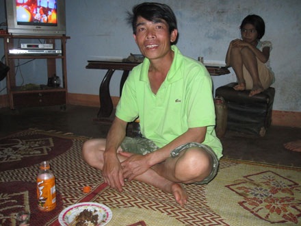 Gặp lại 23 người khốn đốn vì... giun móc sau khi ăn thịt trăn - 1