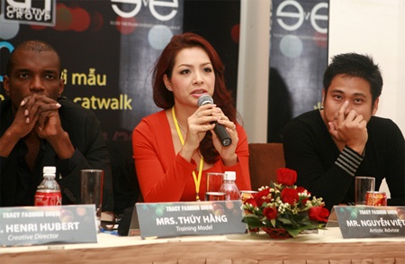 “Kinh Kông” Minh Tiệp đọ dáng “Cá sấu chúa” Quỳnh Nga - 6