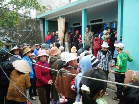 Làng chài hết nước mắt ngóng trông người thân - 5