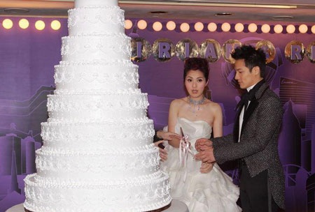 Dương Thiên Hoa rạng ngời trong ngày cưới - 14