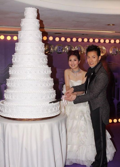 Dương Thiên Hoa rạng ngời trong ngày cưới - 15